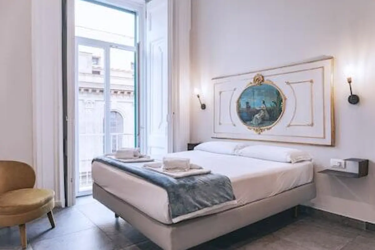 La Smorfia – Affordable Bed and Breakfast in Naples