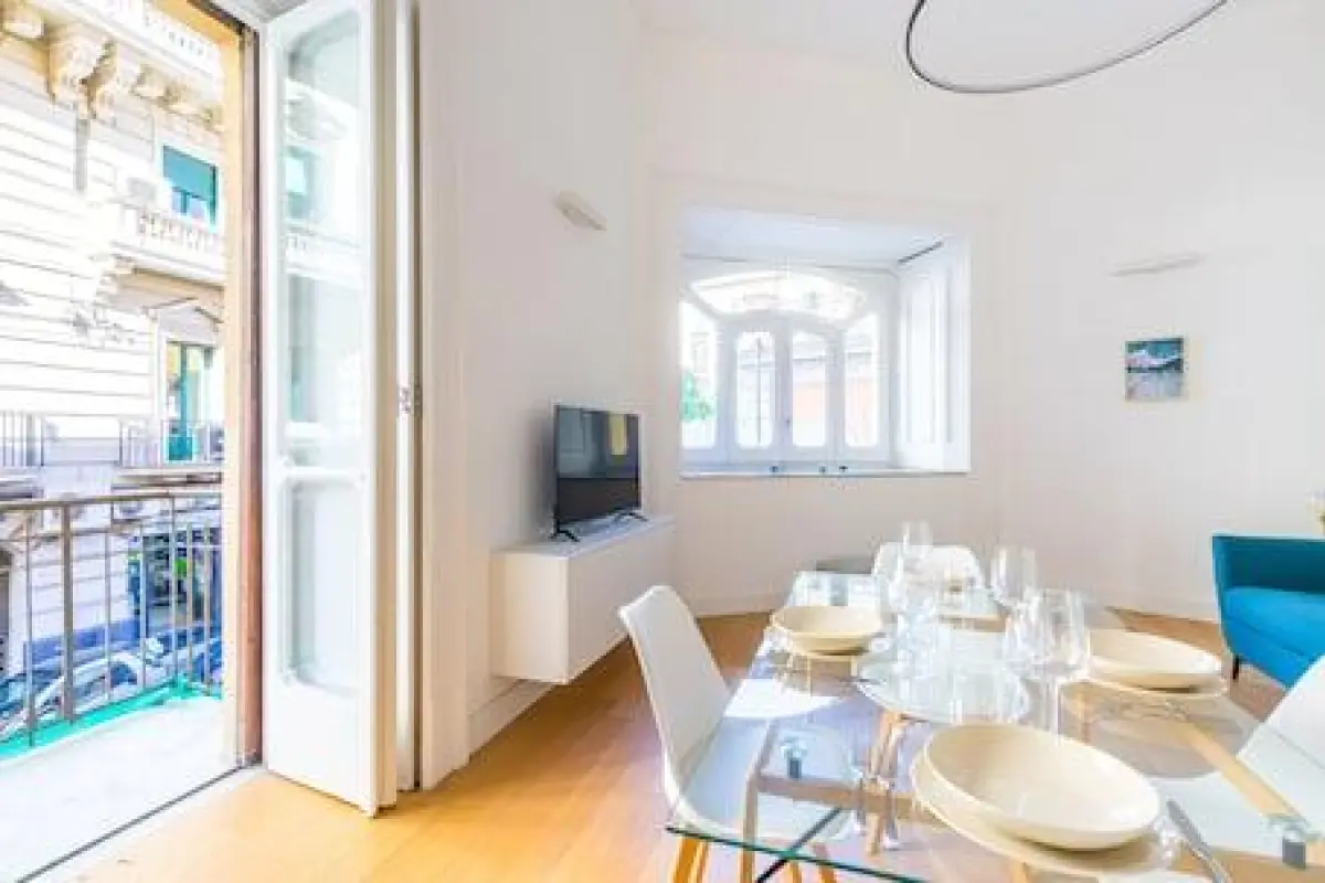 Piazza Amedeo Flat by Wonderful Italy – Affordable hotel in Naples