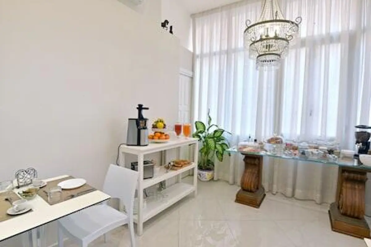 Residenza Borbonica – Affordable Bed and Breakfast in Naples