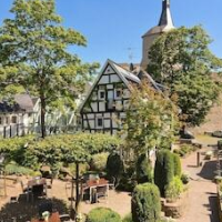 Malerwinkel Hotel – Affordable hotel in Bergisch Gladbach