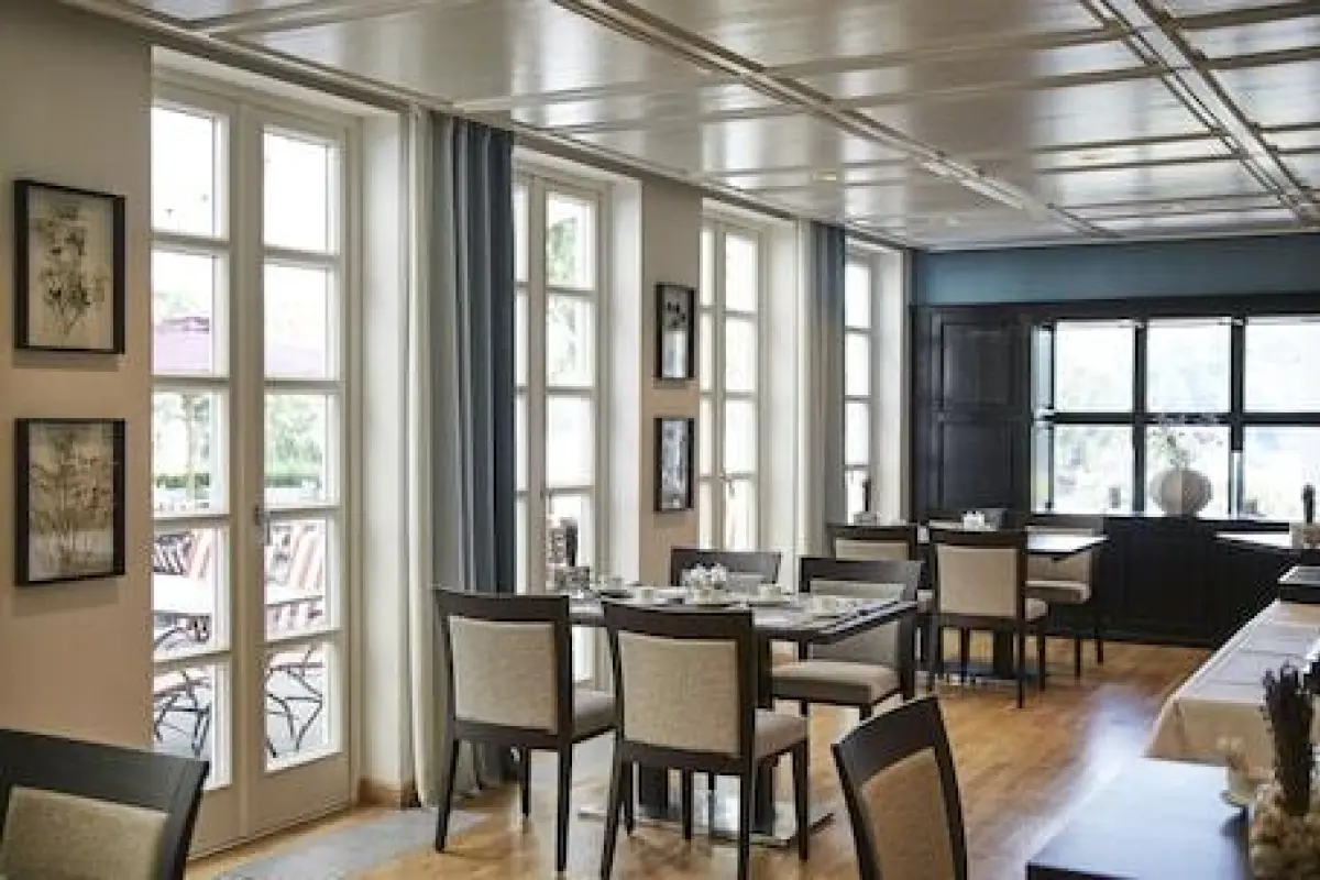 Parkhaus Hügel – Affordable hotel in Essen