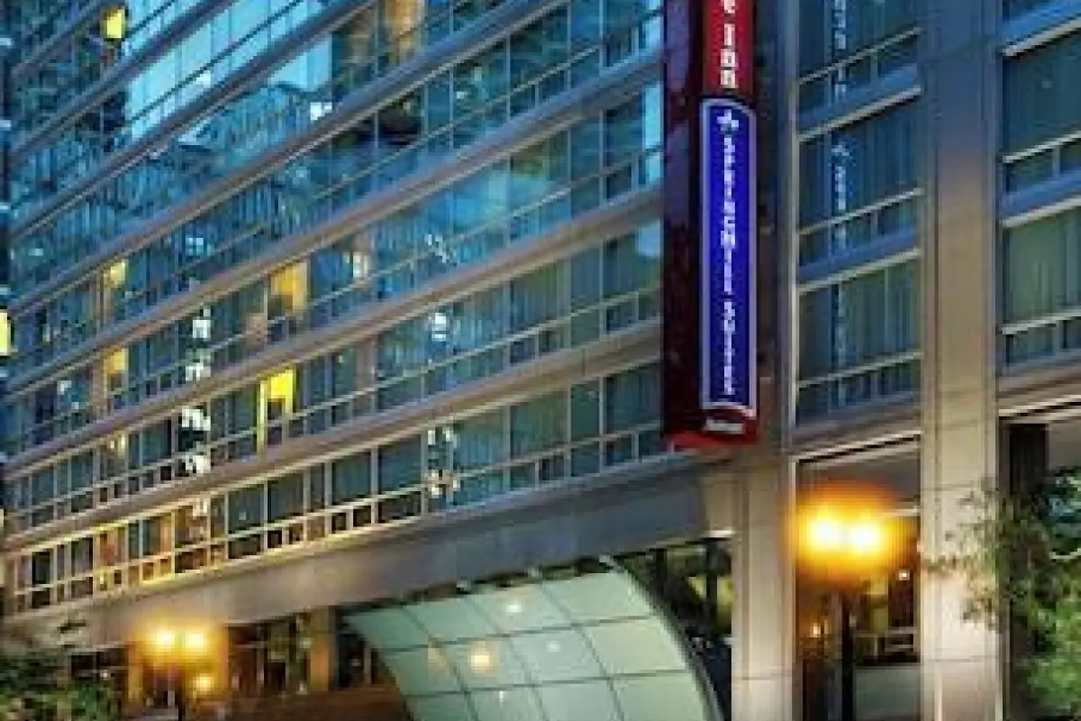 Springhill Suites by Marriott Chicago Downtown/ River North – Affordable hotel in Chicago