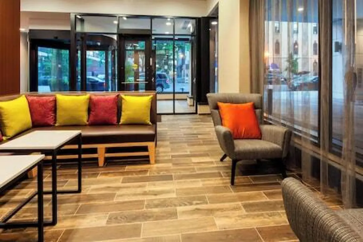 Fairfield Inn & Suites Chicago Downtown/River North – Affordable hotel in Chicago