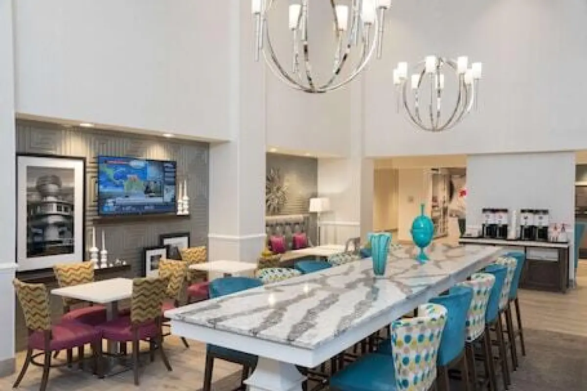 Hampton Inn & Suites Chicago Schaumburg – Affordable hotel in Schaumburg