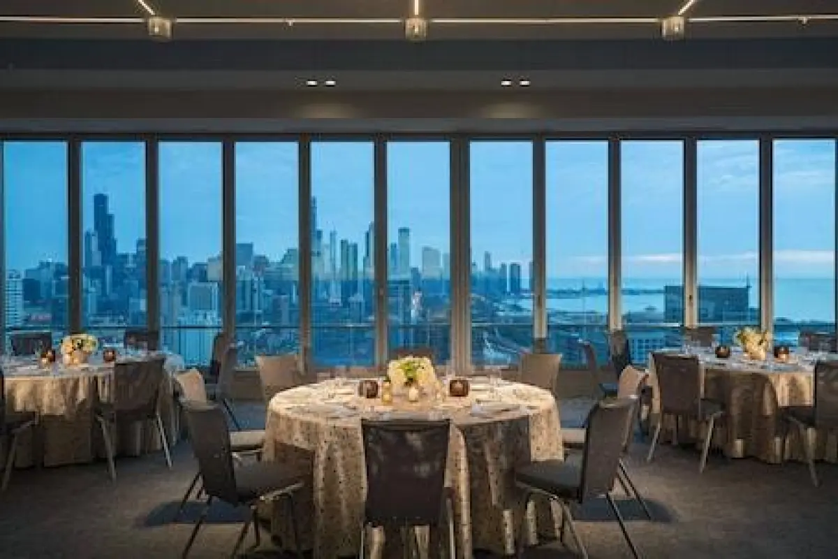 Marriott Marquis Chicago – Affordable hotel in Chicago