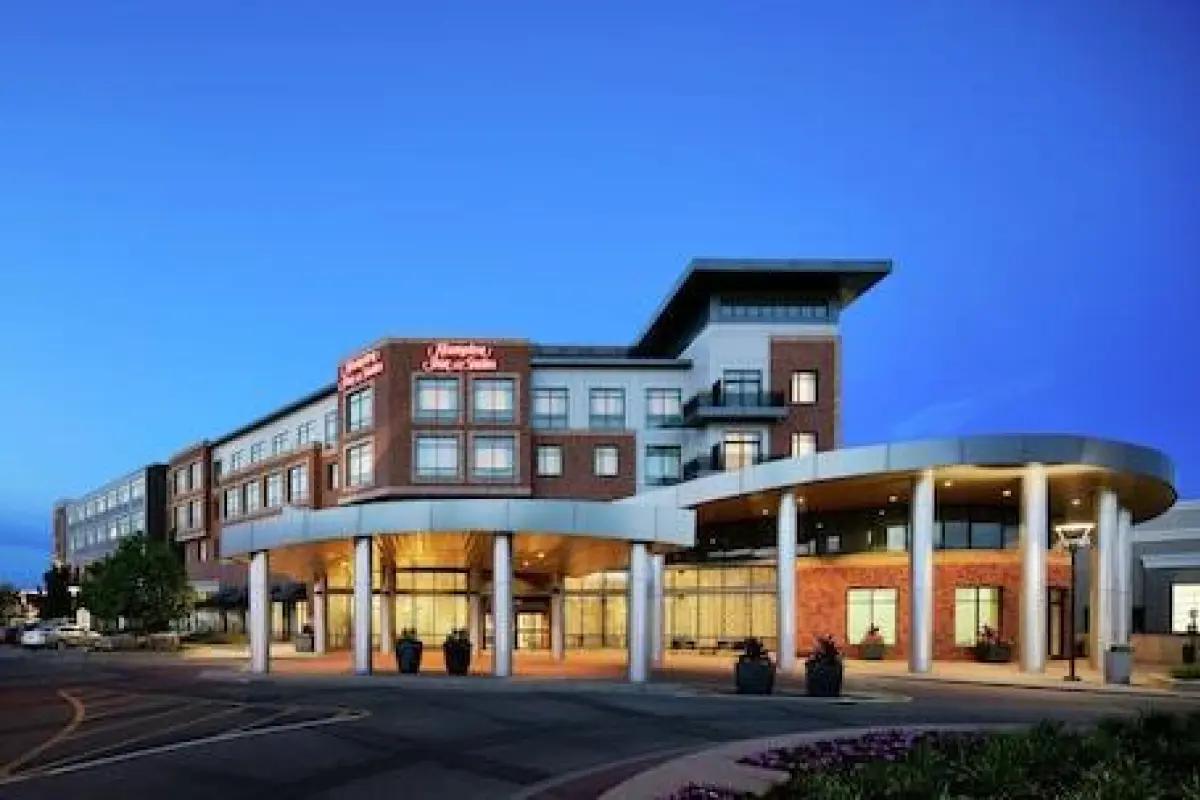 Hampton Inn & Suites Chicago/Mt. Prospect – Affordable hotel in Mount Prospect