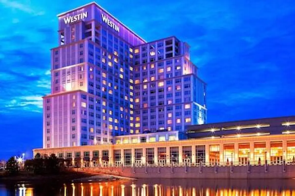 The Westin Chicago Lombard – Affordable hotel in Lombard