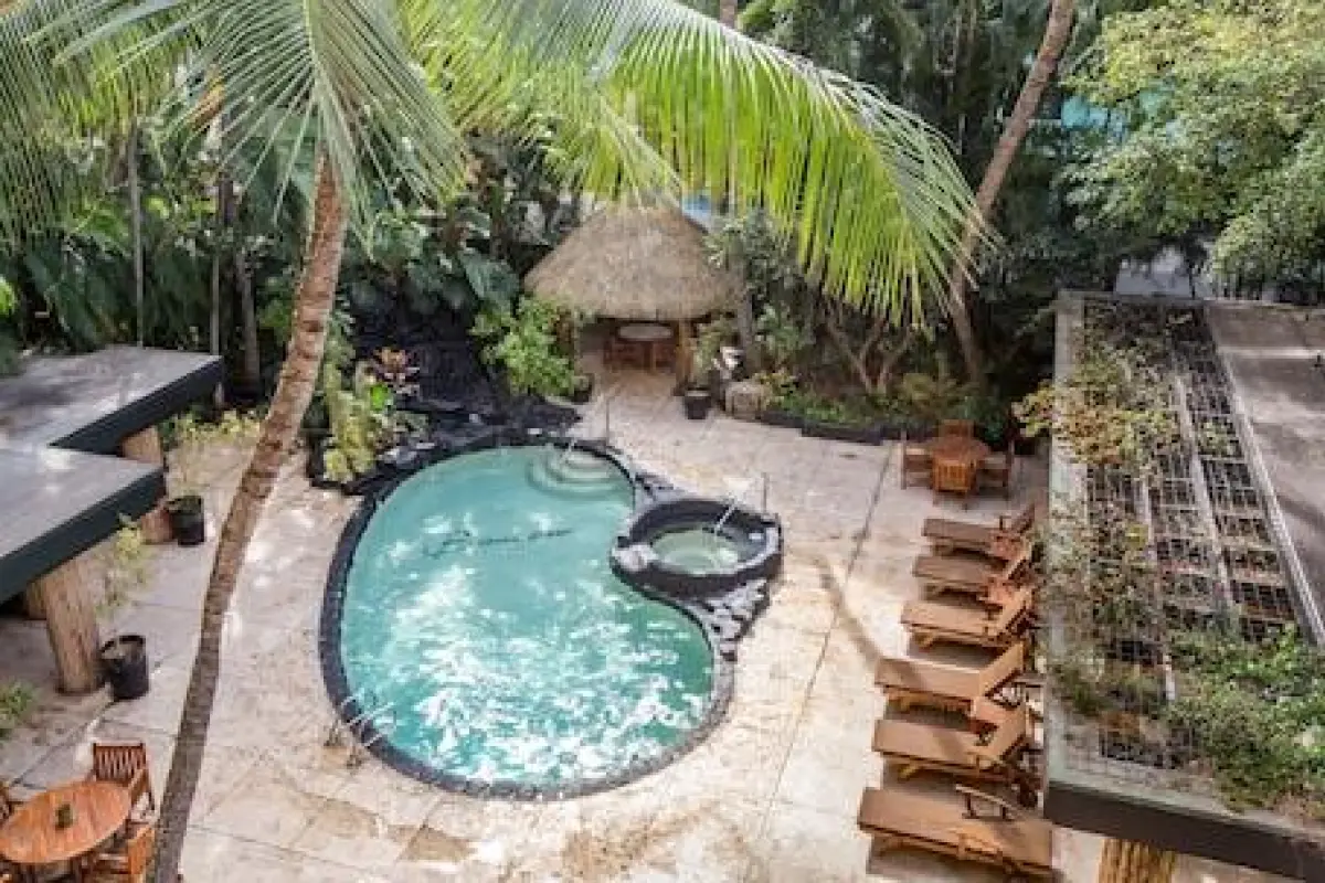 Castle Bamboo Waikīkī Hotel – Affordable hotel in Honolulu