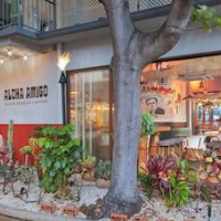 Courtyard by Marriott Waikiki Beach – Affordable hotel in Honolulu