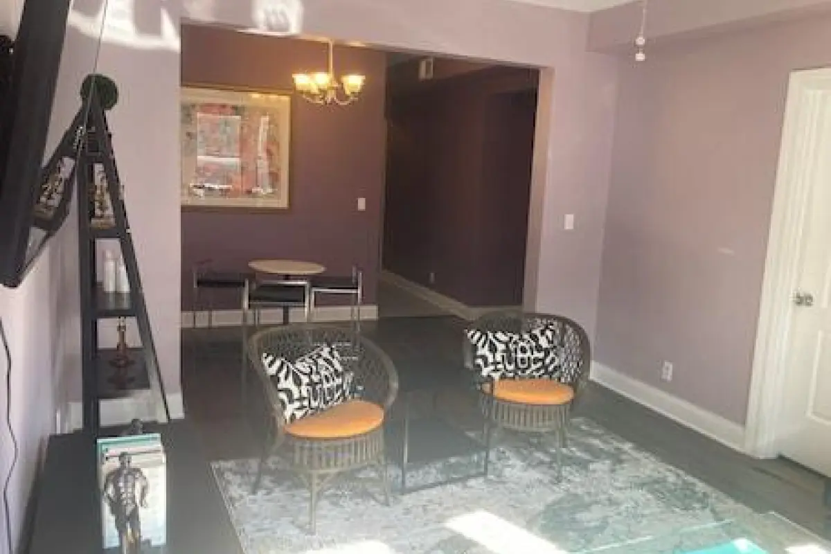 Dorothy's – Affordable Bed and Breakfast in Chicago