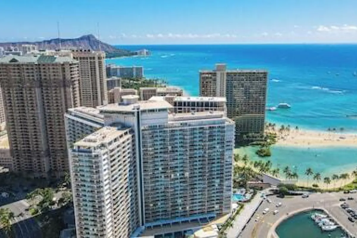 Ilikai Hotel Studio – Affordable hotel in Honolulu