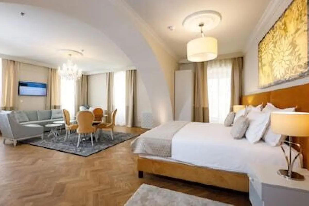 Heritage hotel Santa Lucia – Affordable hotel in Split