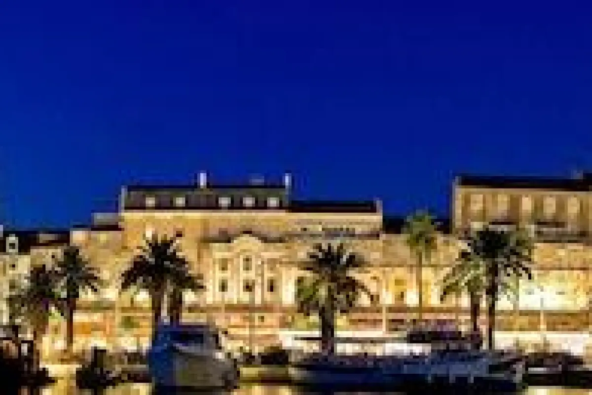 3 - Beautiful Modern apt in the Heart of Split – Affordable hotel in Split