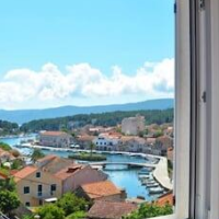 Ena Apartments – Affordable hotel in Jelsa