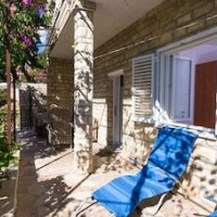 Apartment With Amazing sea View – Affordable hotel in Trogir