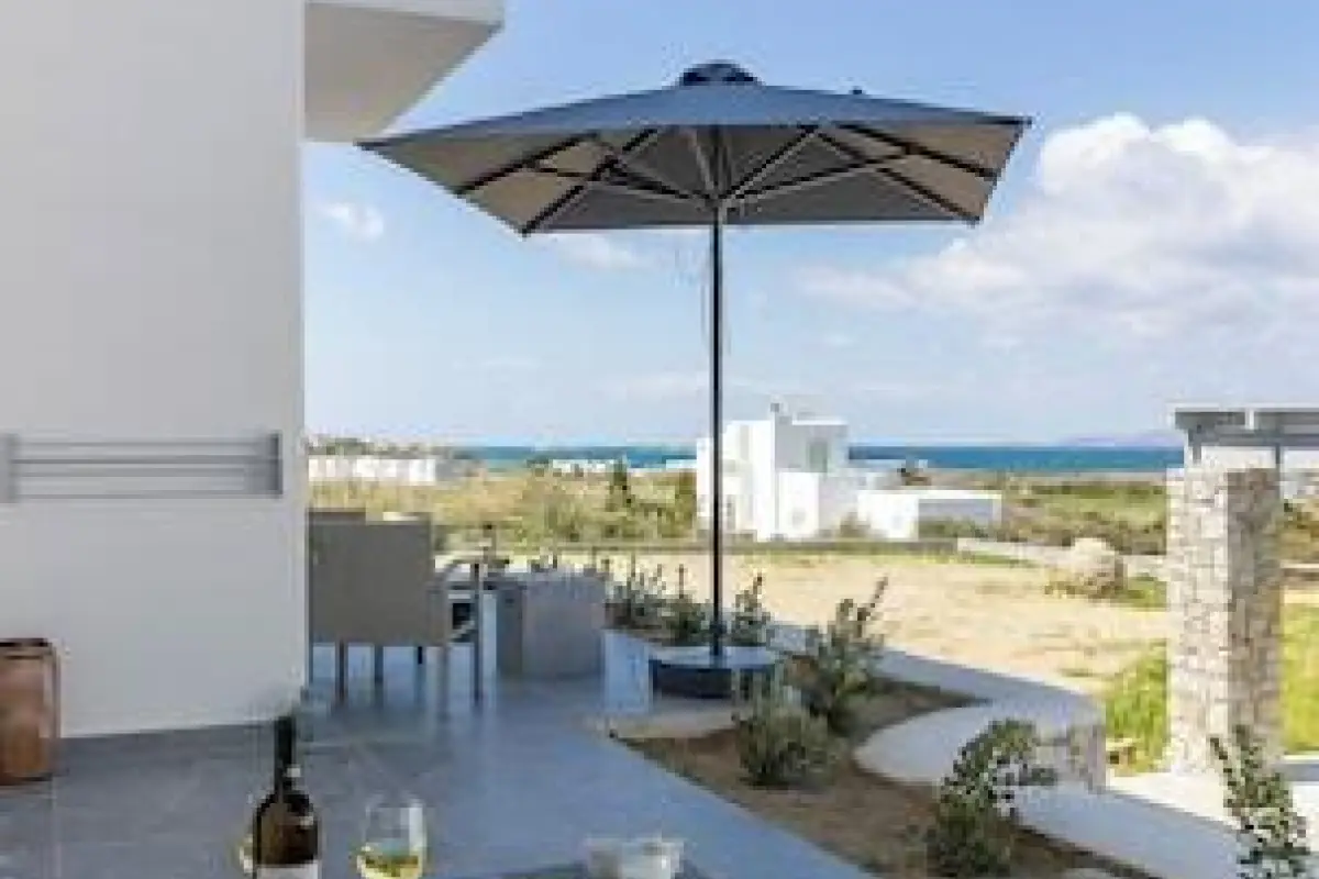 Cezaria Naxos Hotel – Affordable hotel in Naxos