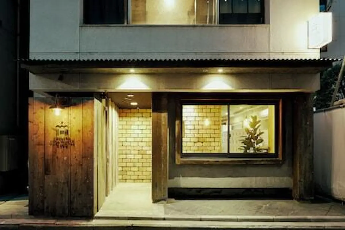 Akasaka Guesthouse HIVE - Hostel – Affordable hotel in Tokyo