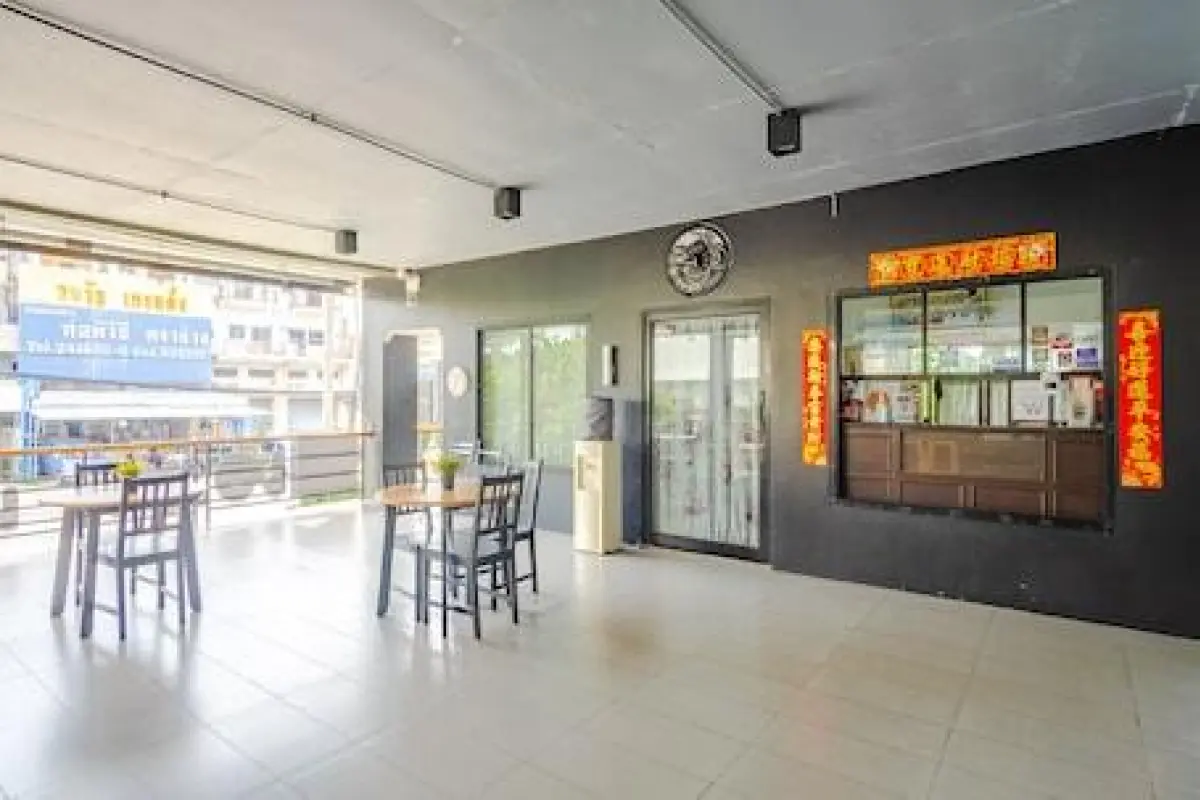 AJ Residence – Affordable hotel in Ratsada