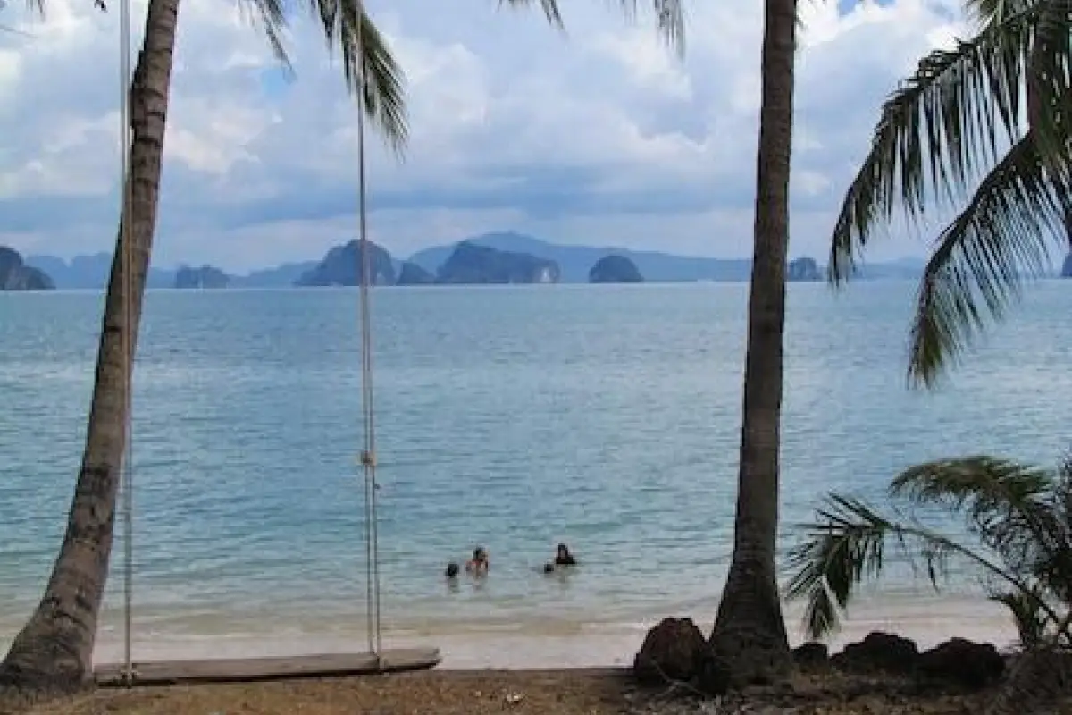 Melina's Beach Front Bungalow – Affordable hotel in Krabi