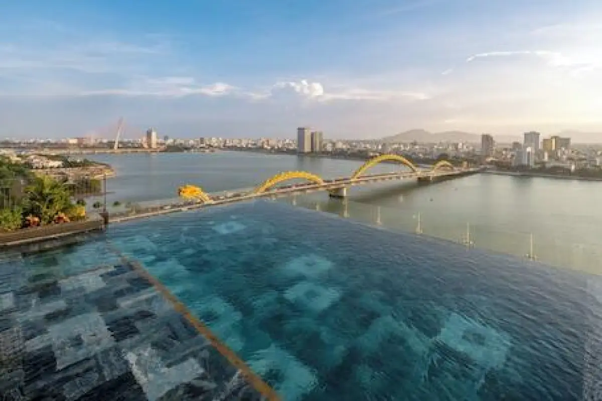 Caro Premium Danang Hotel – Affordable hotel in Da Nang