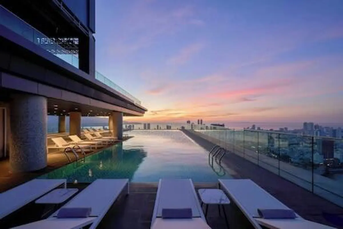 Courtyard by Marriott Danang Han River – Affordable hotel in Da Nang