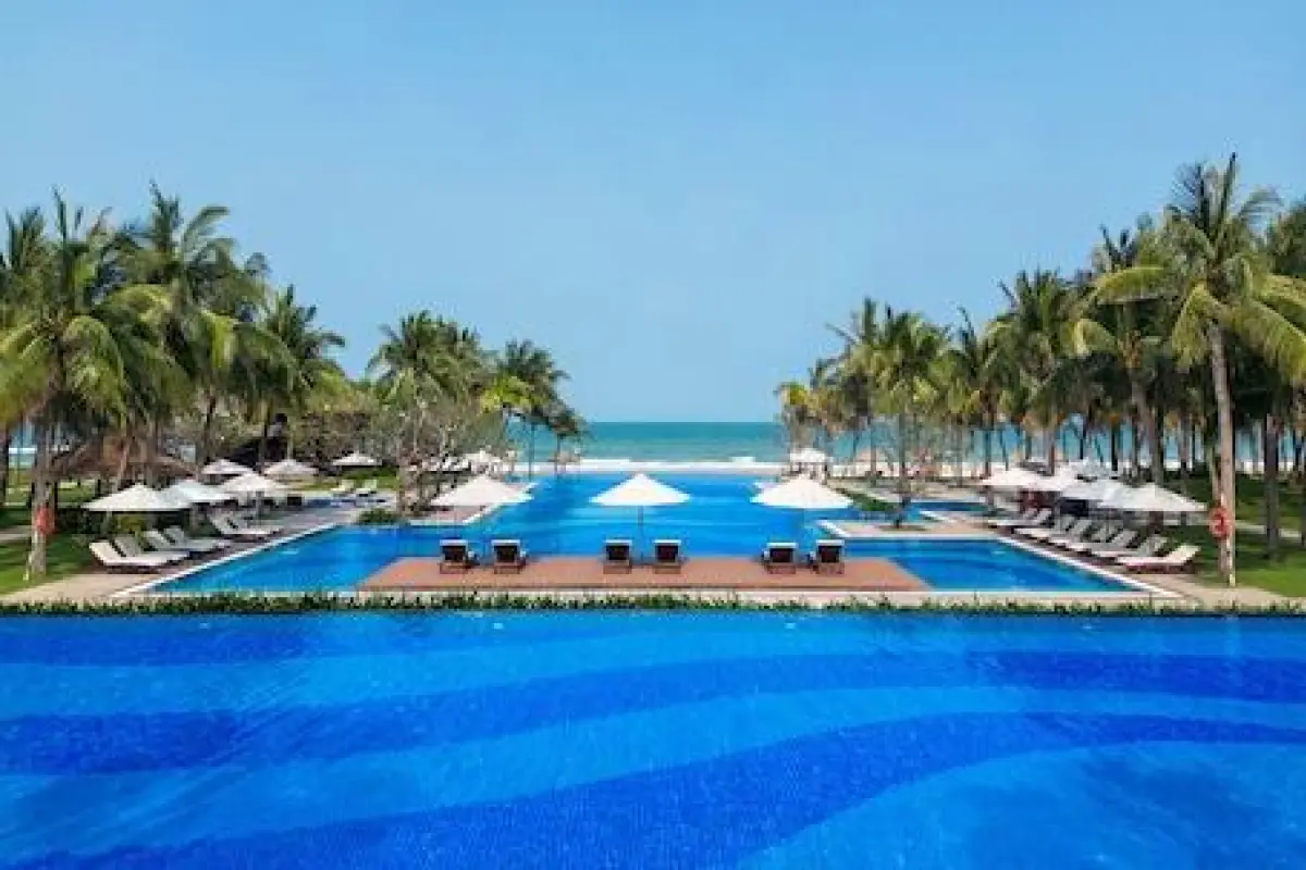 Danang Marriott Resort & Spa – Affordable hotel in Da Nang