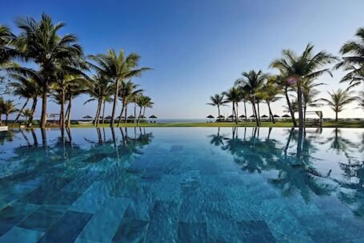 Hoi An Royal Beachfront Villas – Affordable hotel in Da Nang