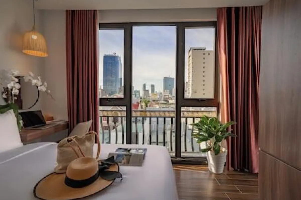 Dragon View Riverfront Hotel by Haviland – Affordable hotel in Da Nang