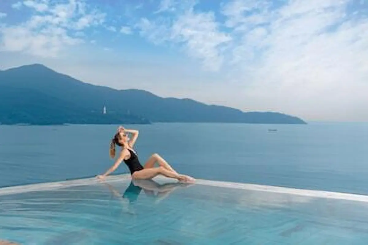 A La Carte Da Nang Beach – Affordable hotel in Da Nang