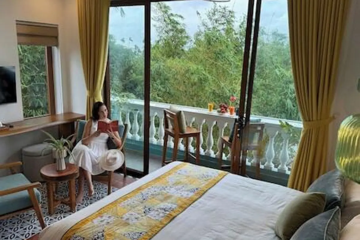 Blue Tropical House Hoi An – Affordable Bed and Breakfast in Da Nang