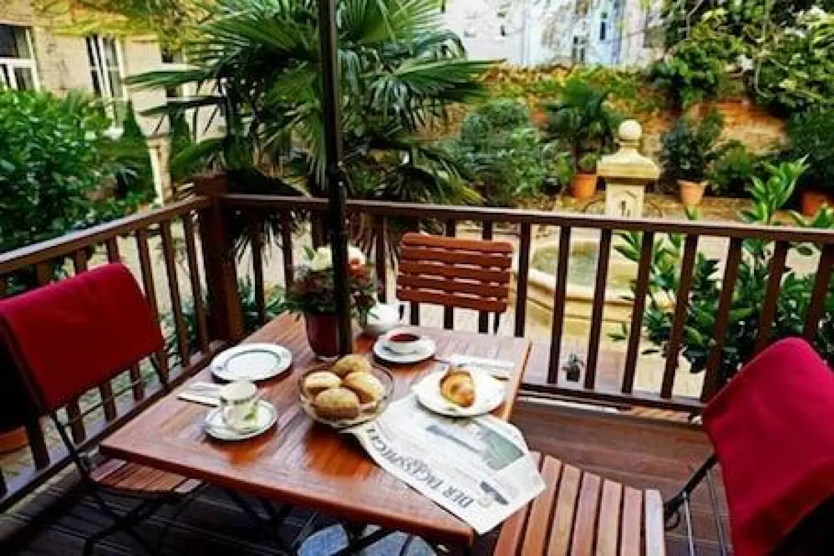 Hotel & Boardinghouse Garden Living – Affordable hotel in Berlin