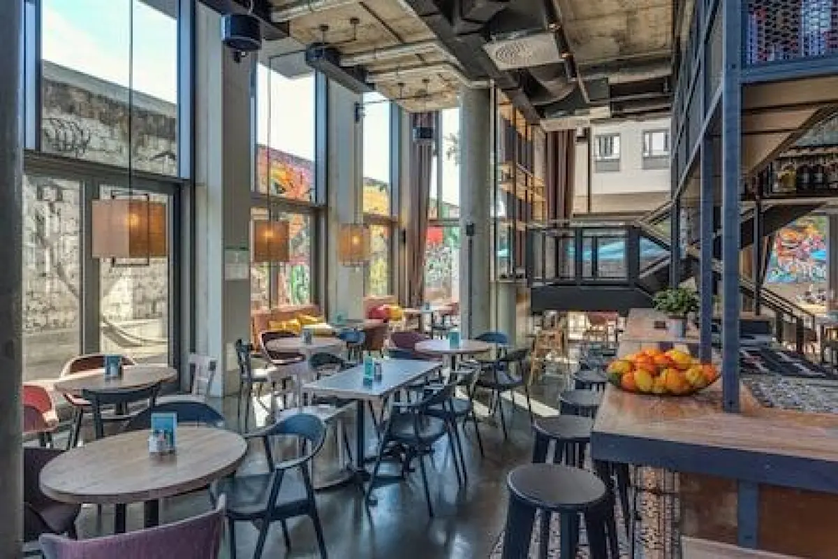 Schulz Hotel Berlin Wall at the East Side Gallery – Affordable hotel in Berlin