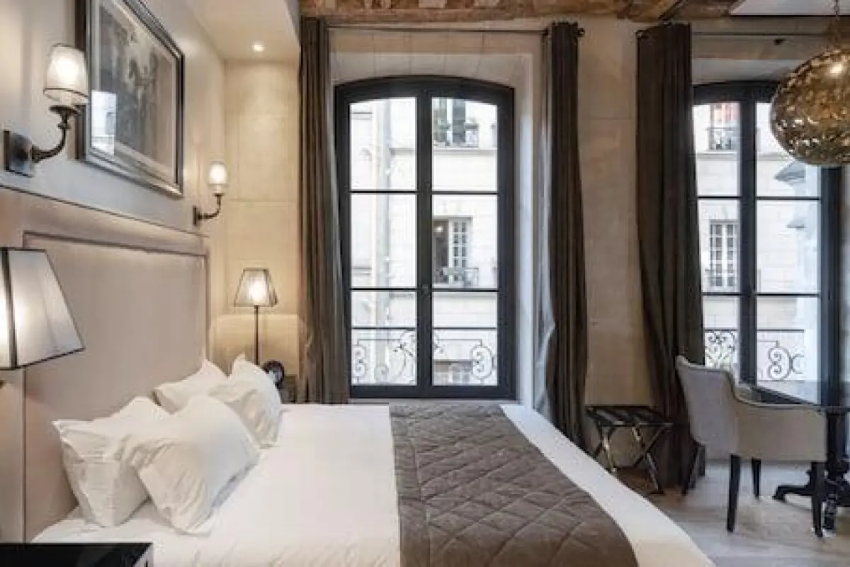 Hotel Le Presbytère – Affordable hotel in Paris