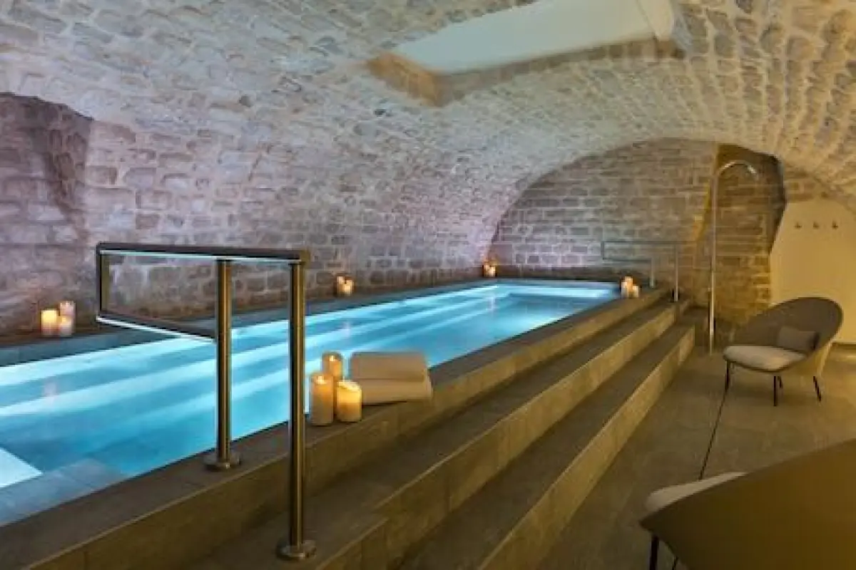 Hotel Square Louvois – Affordable hotel in Paris