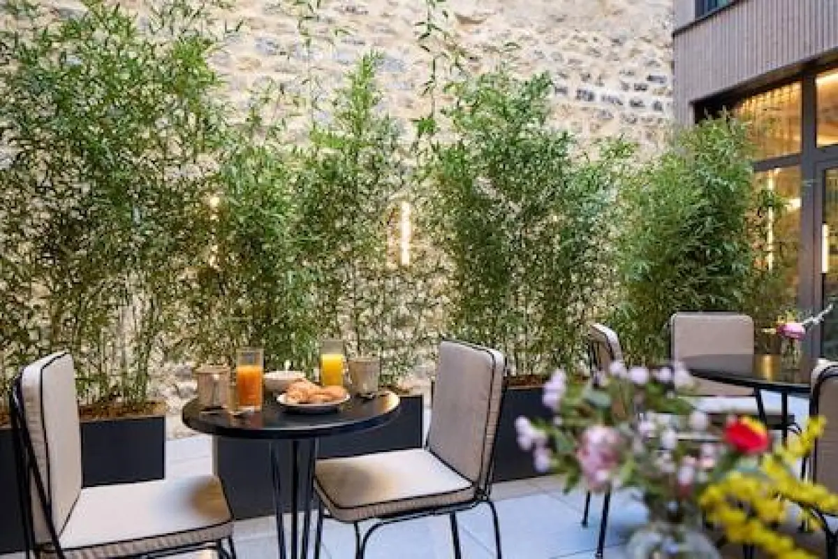 Maison Cassandre – Affordable hotel in Paris