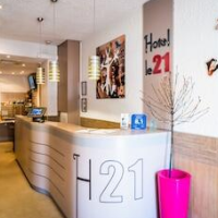 Le 21 Hotel – Affordable hotel in Saint-Raphael