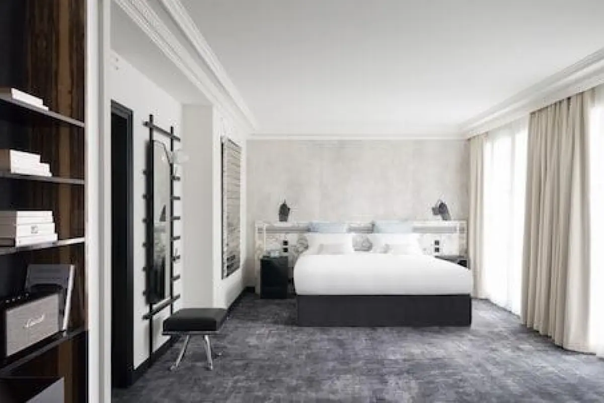 Les Bains Paris – Affordable hotel in Paris