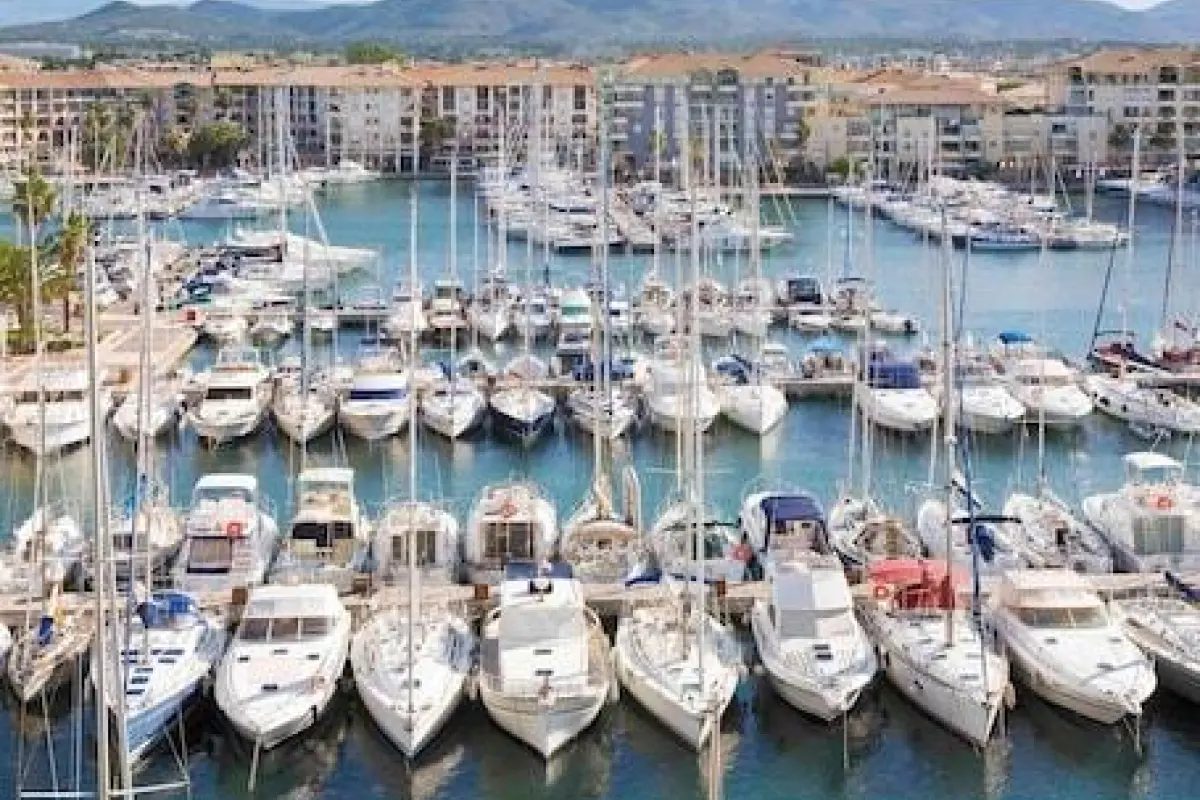 Mercure Thalasso and Spa Port Frejus – Affordable hotel in Fréjus
