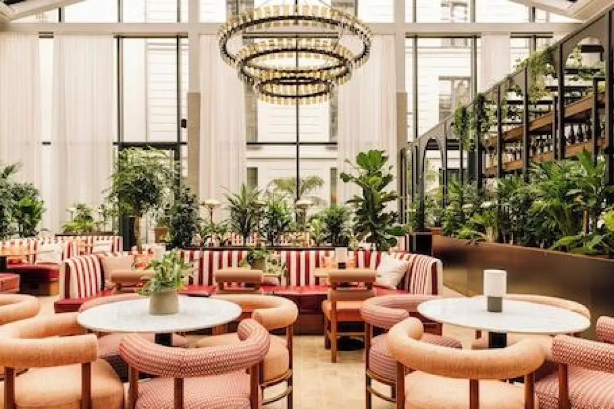 Le Jardin De Verre by Locke – Affordable hotel in Paris