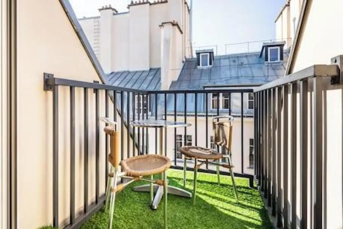 Hôtel Louvre Sainte Anne – Affordable hotel in Paris