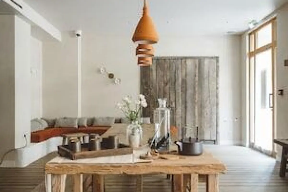 Hoy Paris - Home of YOGA – Affordable hotel in Paris