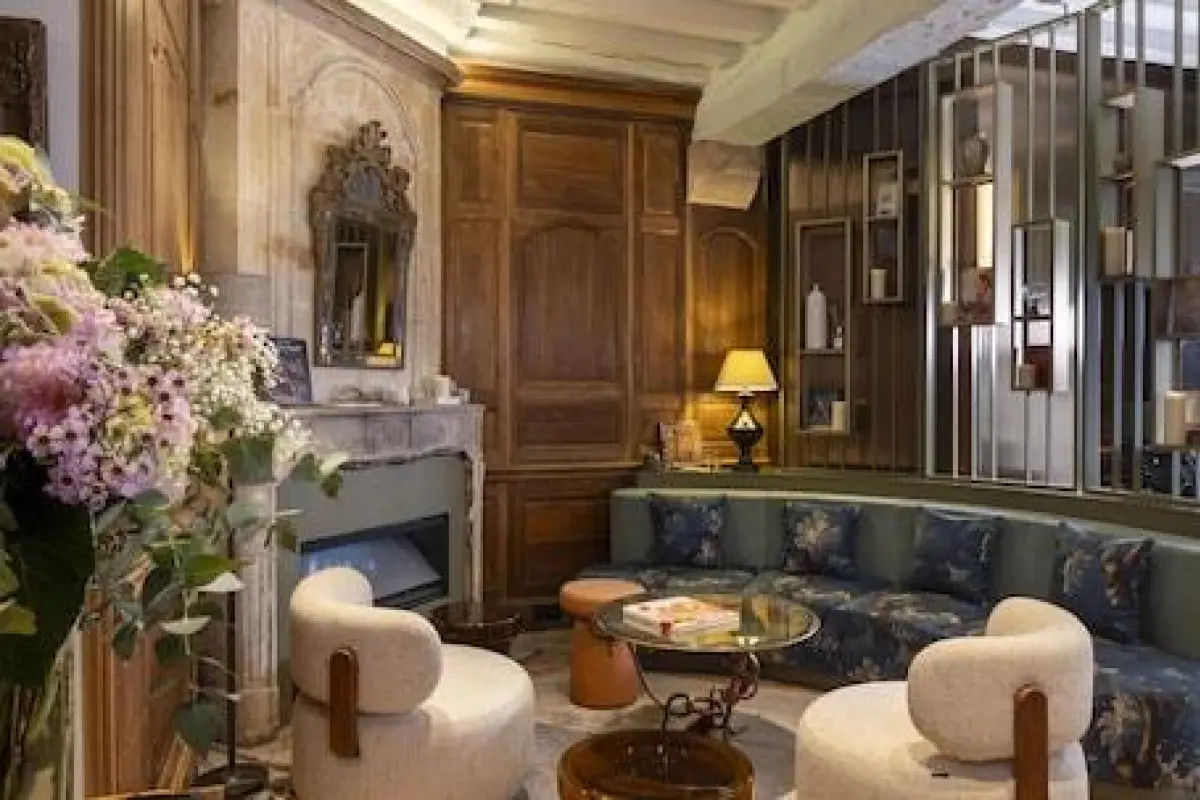 Hôtel L de Lutèce - Notre-Dame – Affordable hotel in Paris