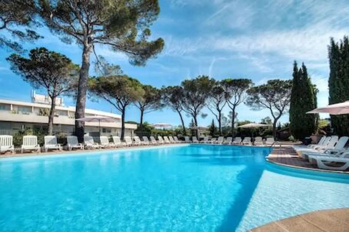 Comfort Aparthotel Frejus La Tour De Mare – Affordable hotel in Fréjus