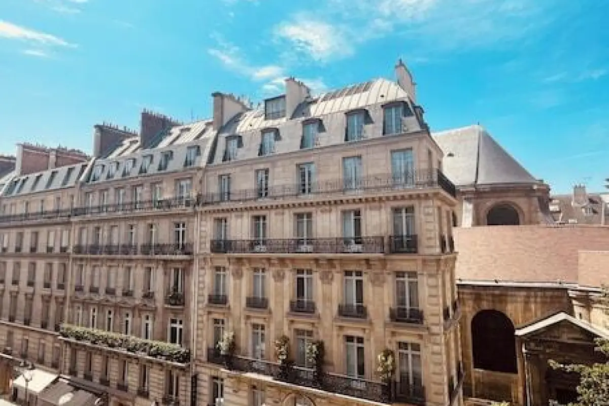 Highstay serviced apartments PYRAMIDES – Affordable hotel in Paris