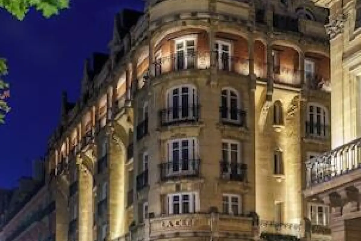 La Clef Louvre Paris by The Crest Collection – Affordable hotel in Paris