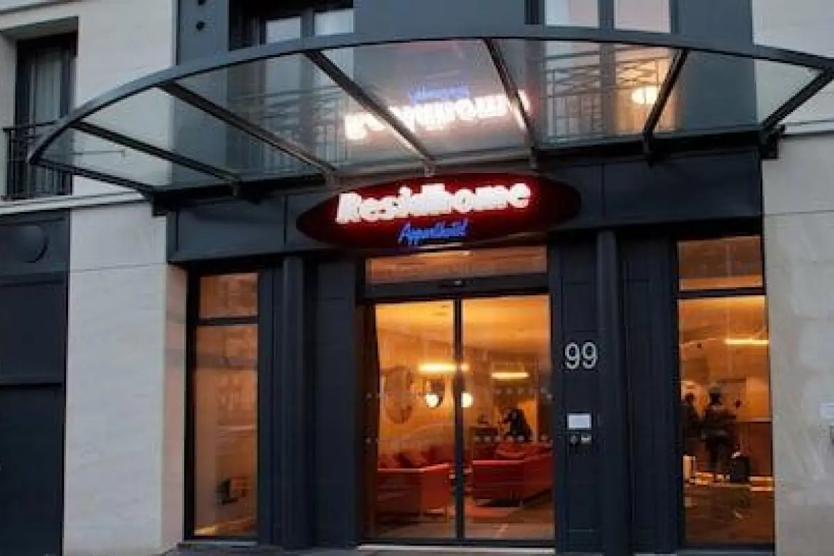 Residhome Puteaux La Defense – Affordable hotel in Puteaux