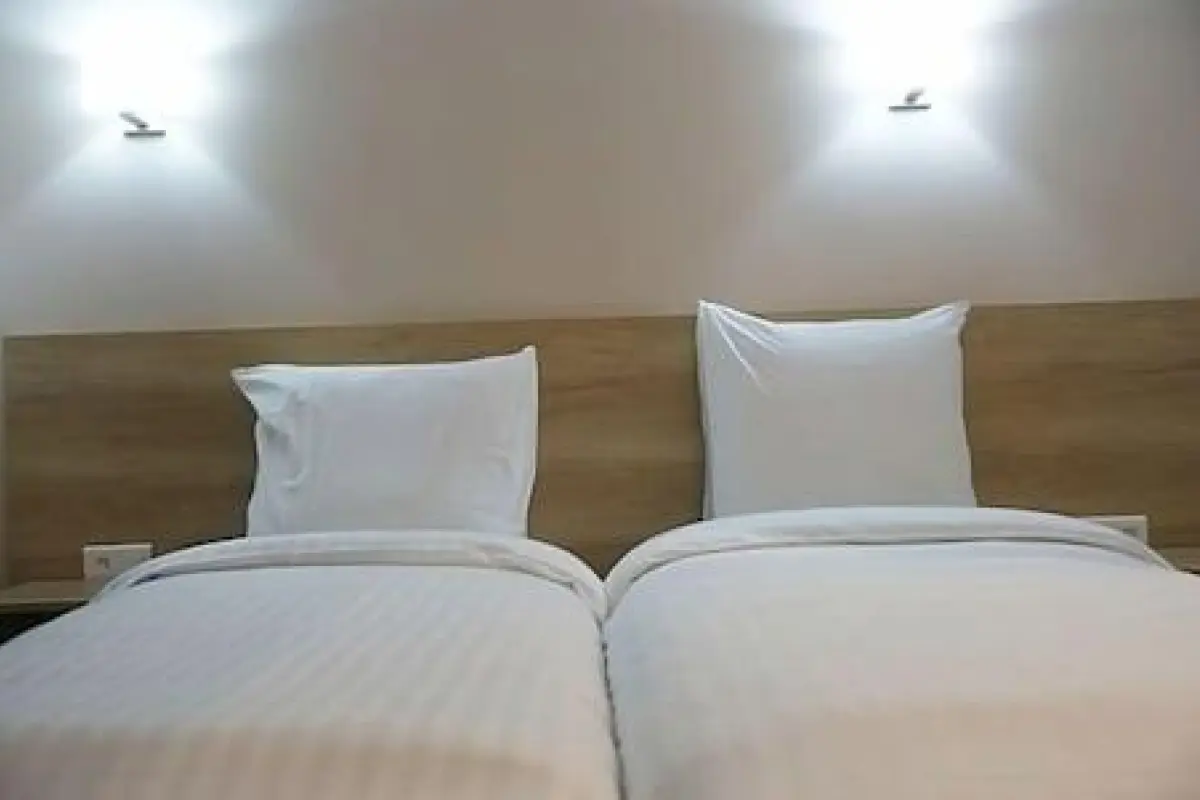AppartHôtel7.Sensation – Affordable hotel in Bougival