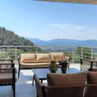 Les Hauts Du Peireguier – Affordable Bed and Breakfast in La Motte