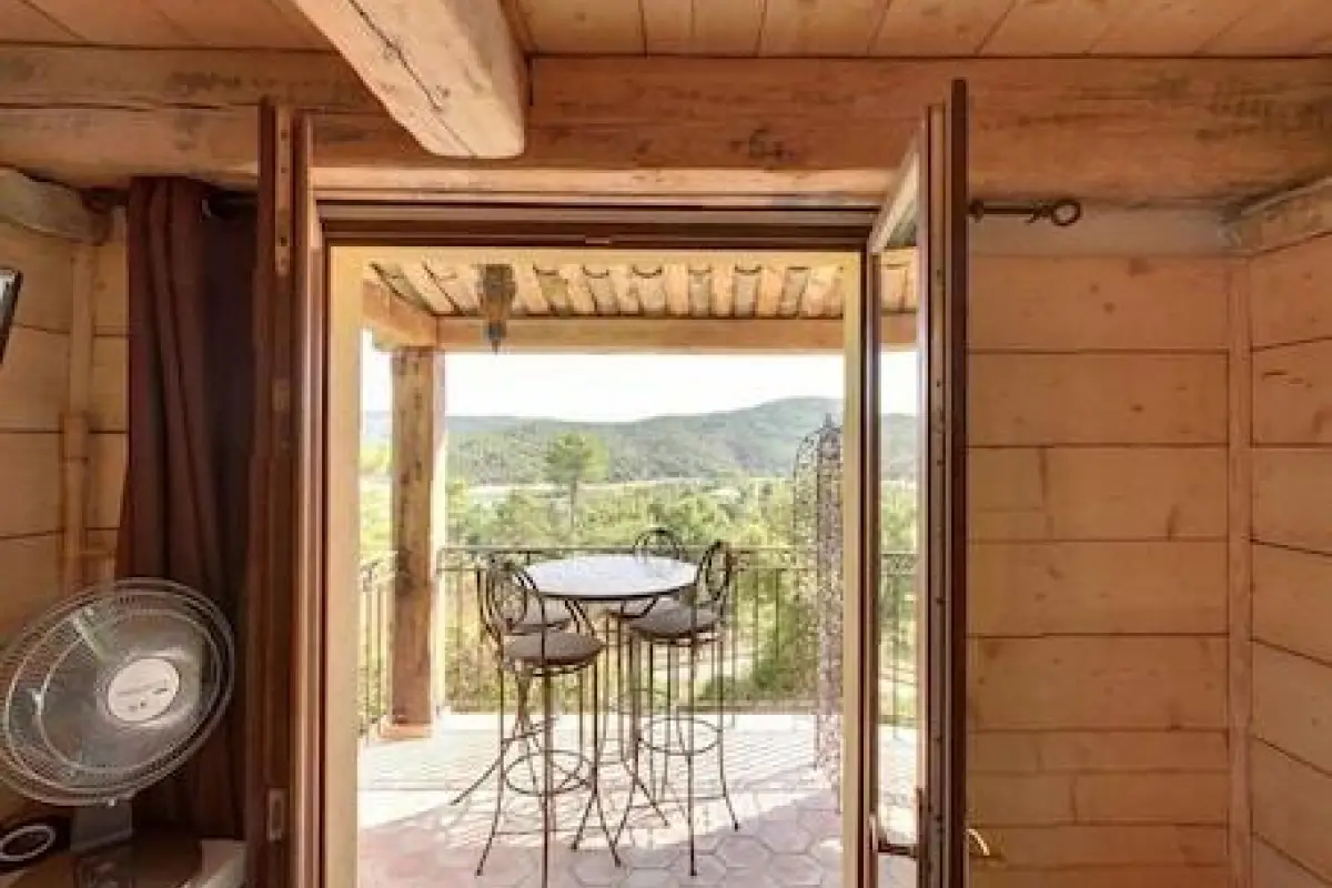 Les Gites du Lac - Chambre d'hotes – Affordable Bed and Breakfast in Montauroux