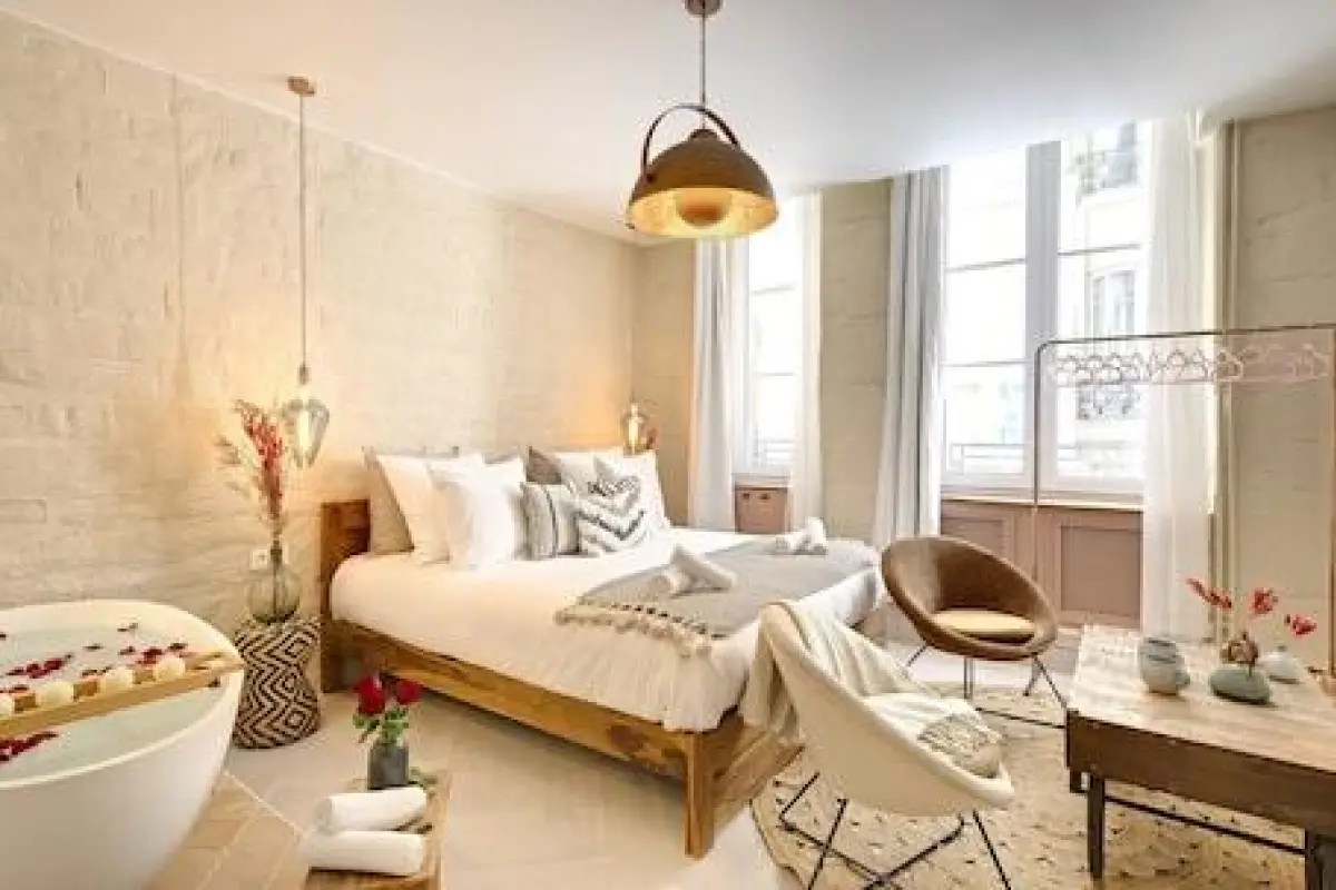 The Charming Luxembourg Garden – Affordable hotel in Paris